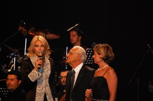Da sinistra: la presentatrice Eleonora Daniele, il Presidente UICI Tommaso Daniele e la nipote